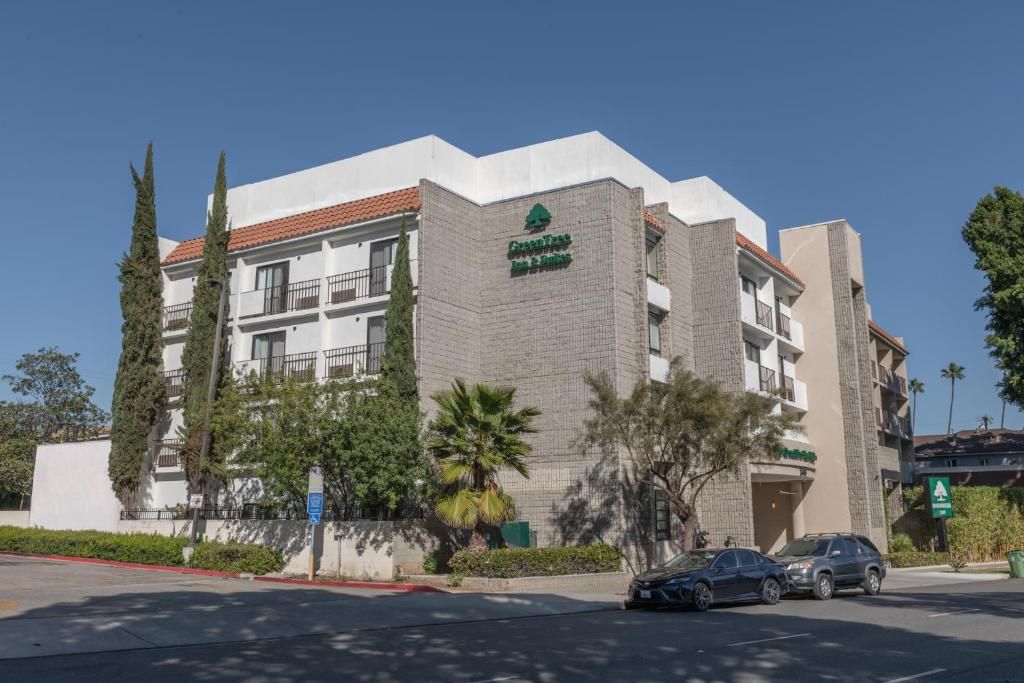 GreenTree Inn & Suites Los Angeles